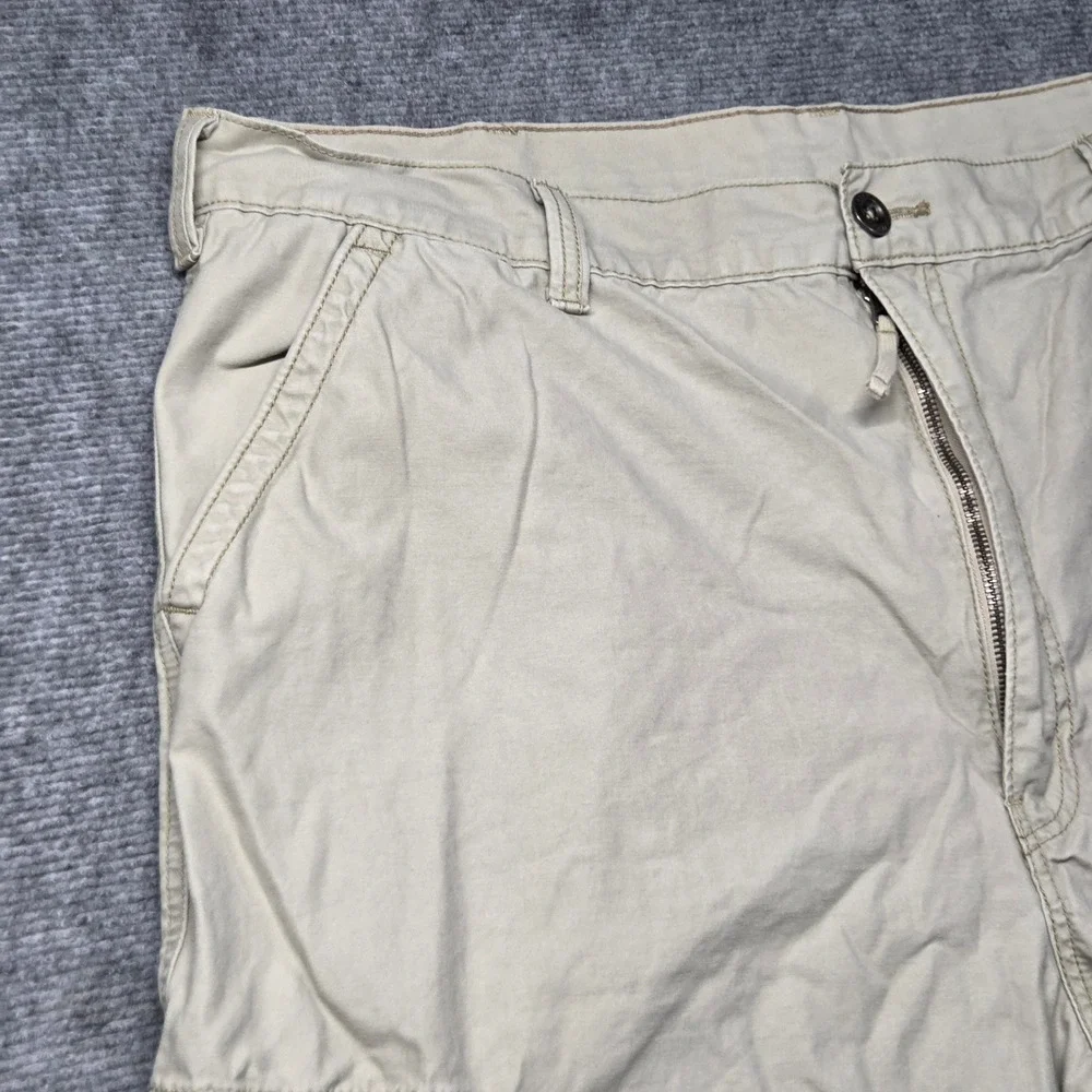 Levis Mens Tan Khaki Cotton Cargo Shorts Size 42 Multi Pocket Casual Y2K